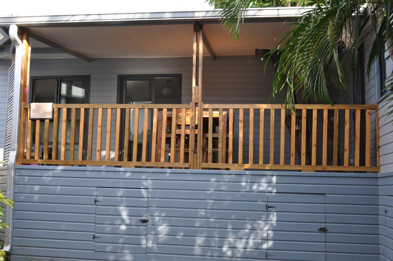 Saint-Gilles-les Hauts Ti Joli Caz En Bois 아파트 외부 사진